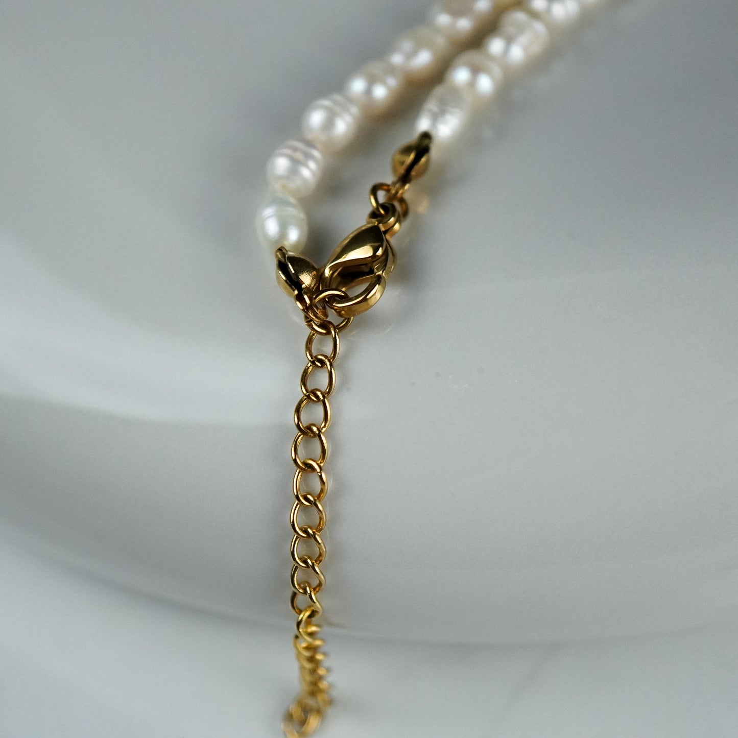 Pearl Necklace Gold
