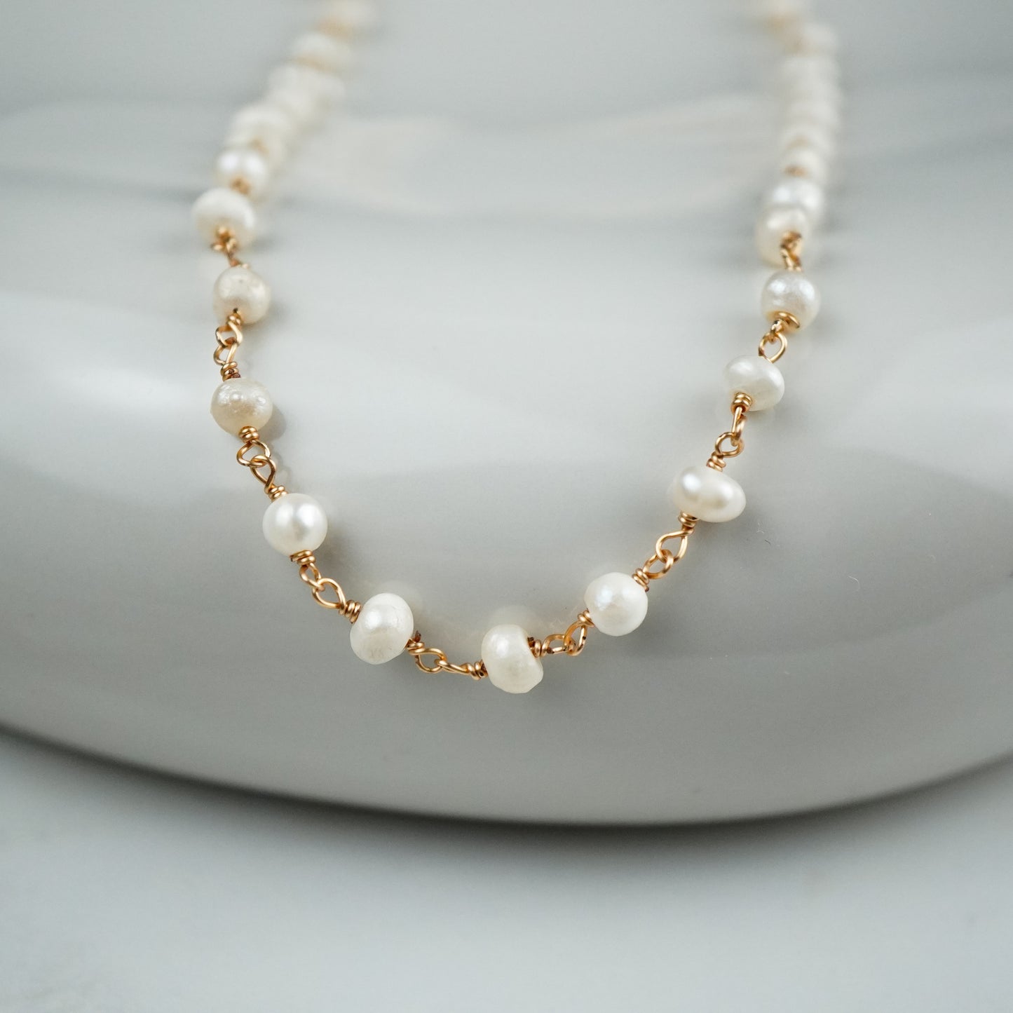 Tiny Pearl Necklace Gold